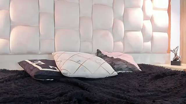 Ciielo_777 webcam