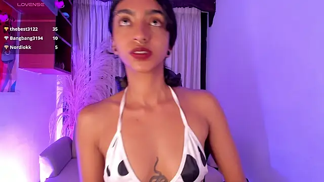 HottieVeroo_ webcam