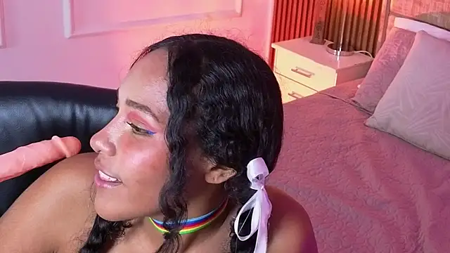 miablackrose - MiaBlackrose's free webcam - UK Sex Cams