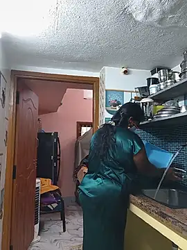 yalini1431 webcam