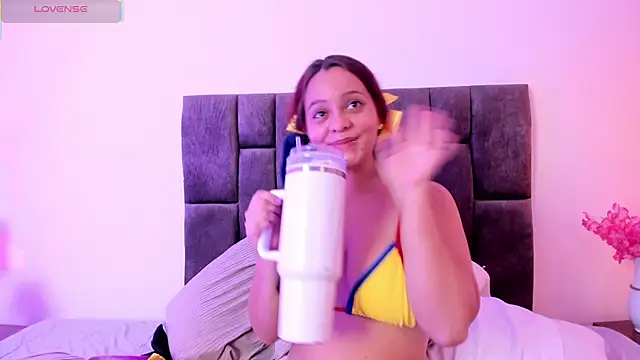 LilyMoon__ webcam