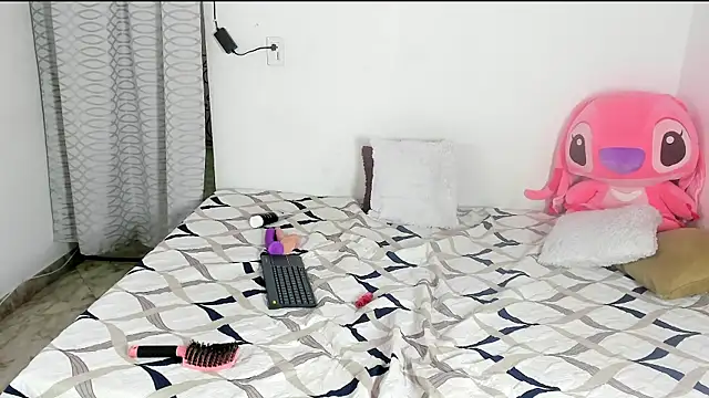 angel_1913 webcam