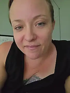 julimonroe webcam