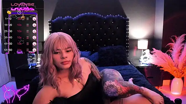 Christine_Adams webcam