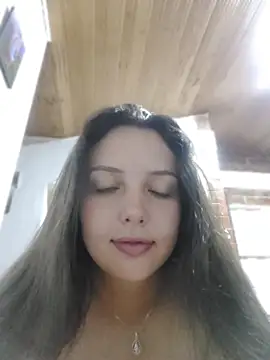 Bella_Karoline