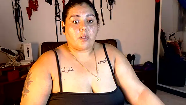 AndreaKinky webcam