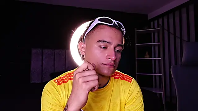 LiamDeep webcam
