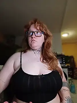 CURVYSAKURA webcam