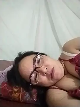 Naaya8109 webcam