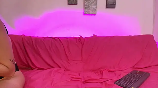 Nikki__uwu webcam