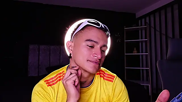 LiamDeep webcam