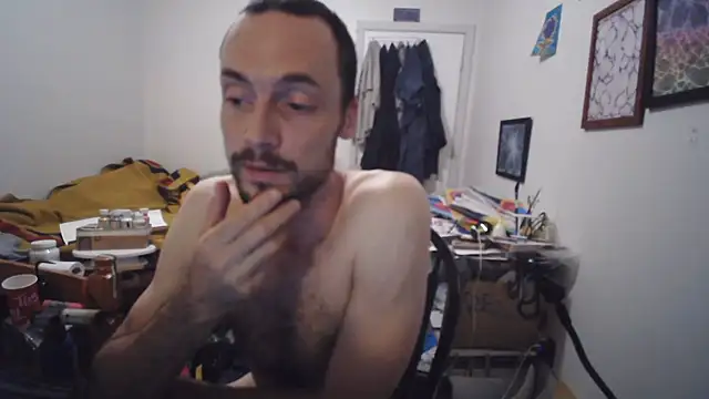 JohnnyMoves webcam