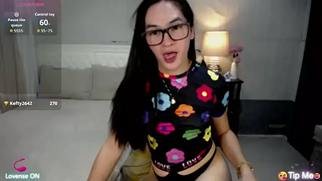 AsianSweetHeartxX webcam