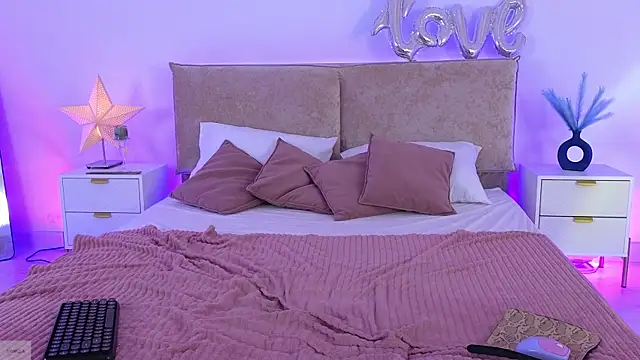 Jules_night Live Web Cam Show