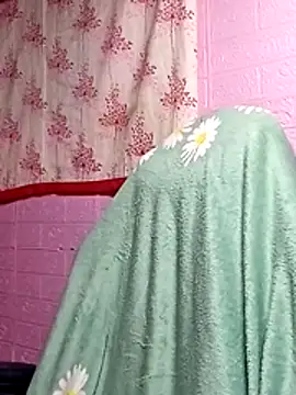 Cutie_body11 webcam