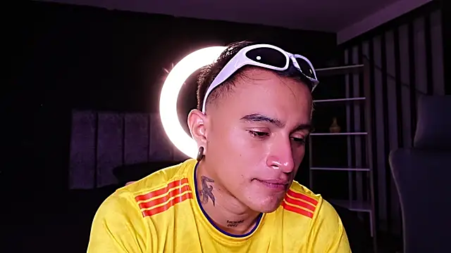 LiamDeep webcam