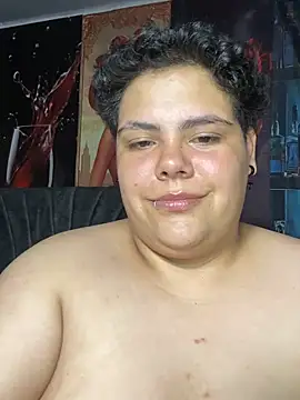 Hailey_Curvy webcam