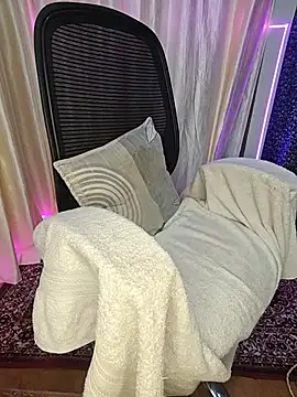Curvy_Pooja webcam