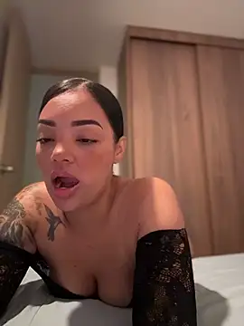 JennLeMoka webcam
