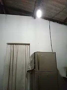 Amisha-35 webcam