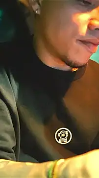 AlphaMasterXxx webcam