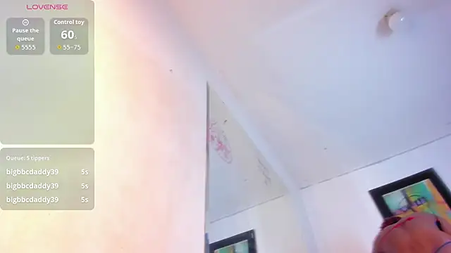 Lanna_big33 live cam on StripChat
