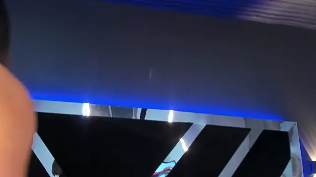 AmmyJones_ webcam