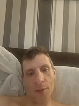 BigDmasked webcam