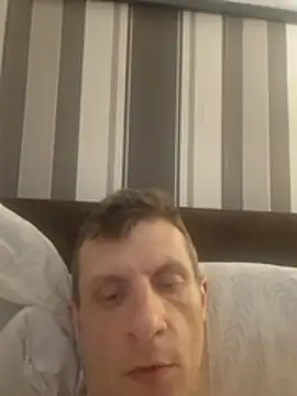 BigDmasked webcam
