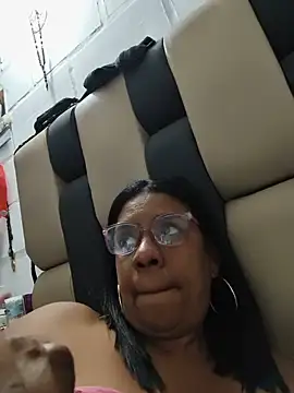 Zeyllyjhonson webcam