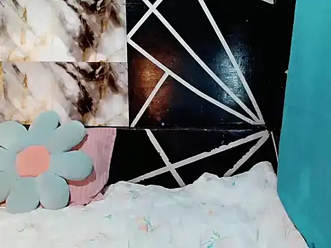 urgirl_mikah webcam