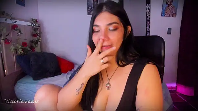 victoriaasaenz_ webcam