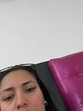 AlanaLars webcam