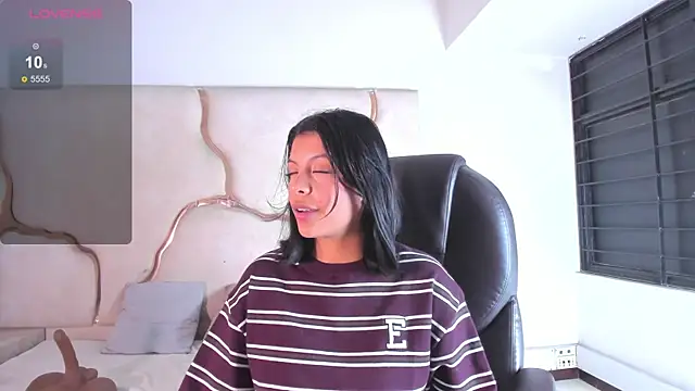 Salmaportman69 webcam