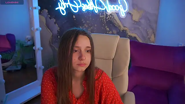 TinyNatalie webcam