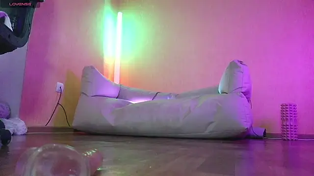 Elinaharper webcam