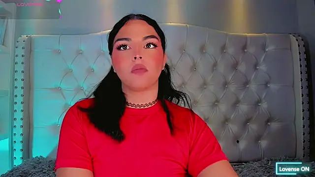 Maia_Hotts webcam