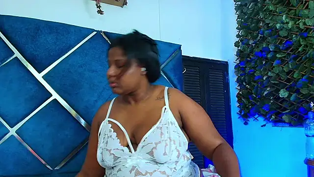 AlexaRousse4u webcam