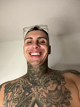 Kael_Calle webcam
