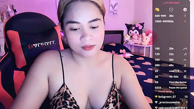 yenyen_ live cam on StripChat