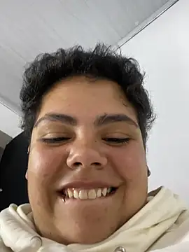 Hailey_Curvy webcam