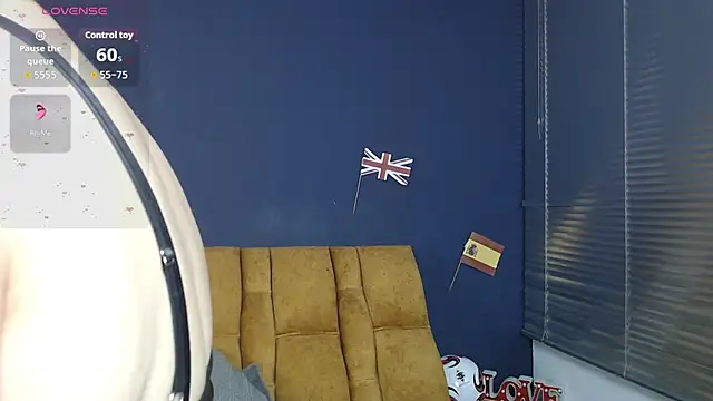 KendraaSimons webcam