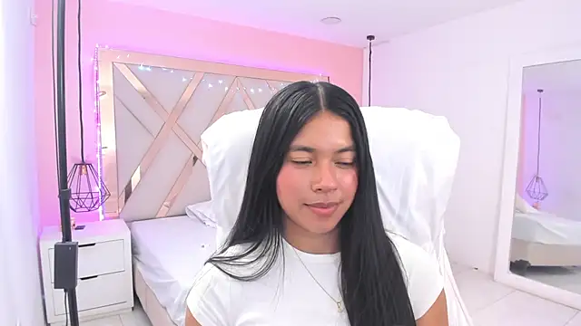samantaa_shy webcam