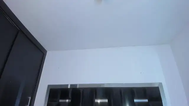 DANITENDER555 webcam