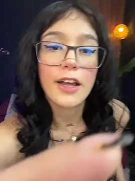 luna_sunflower__ webcam