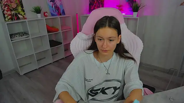 Golden__Whisper webcam