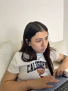 EmilyCxx webcam