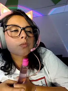 Miss_kittyX webcam