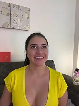KallyMyller1 live cam on StripChat