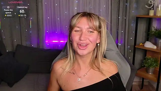 MilaBott webcam